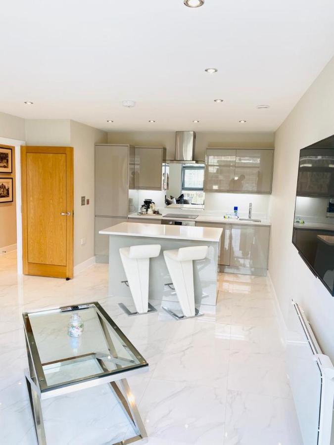 Superior Apartment In Cardiff City Centre Exteriér fotografie